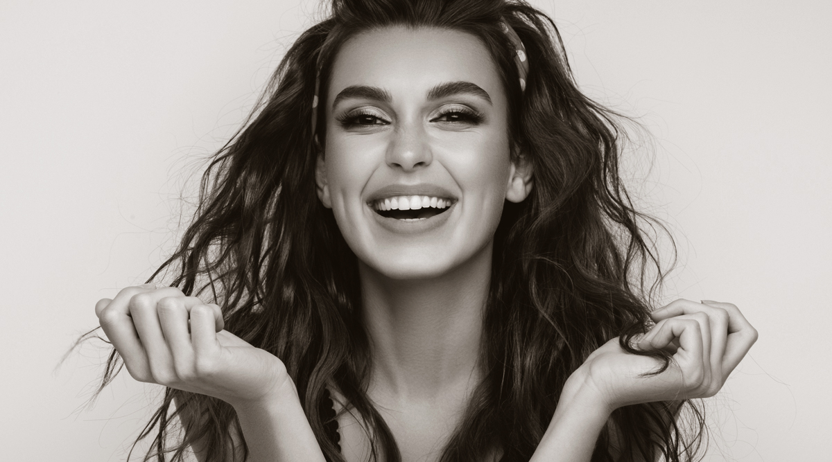 Read more about the article The Benefits of Porcelain Veneers Over Other Cosmetic Dentistry Options